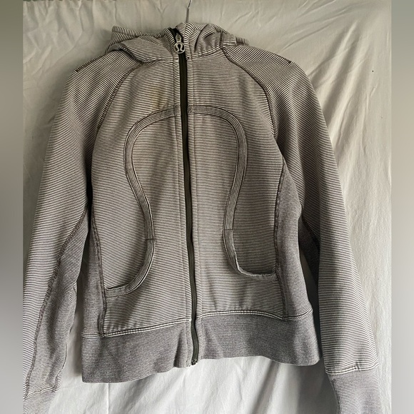 Lulu lemon scuba hoodie - Picture 2 of 3